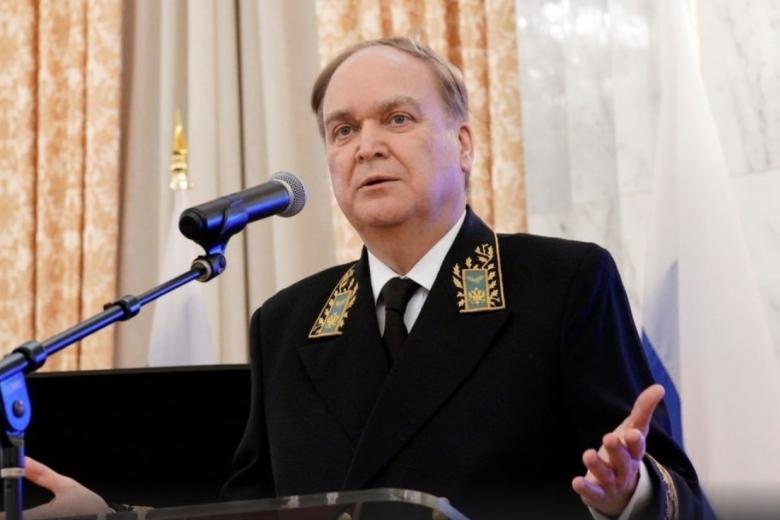 Анатолий Антонов