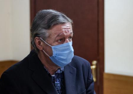 Адвокат назвал два условия смягчения приговора Ефремову