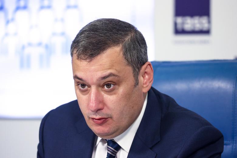 Александр Хинштейн