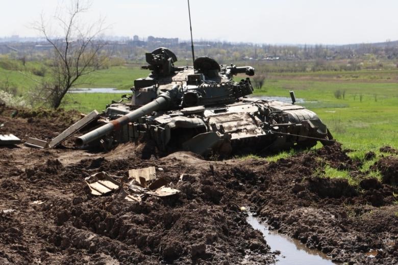 Разбитая украинская бронетехника