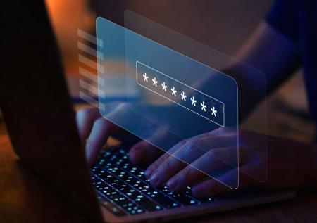 IT-эксперт научил россиян защищать данные от киберпреступников