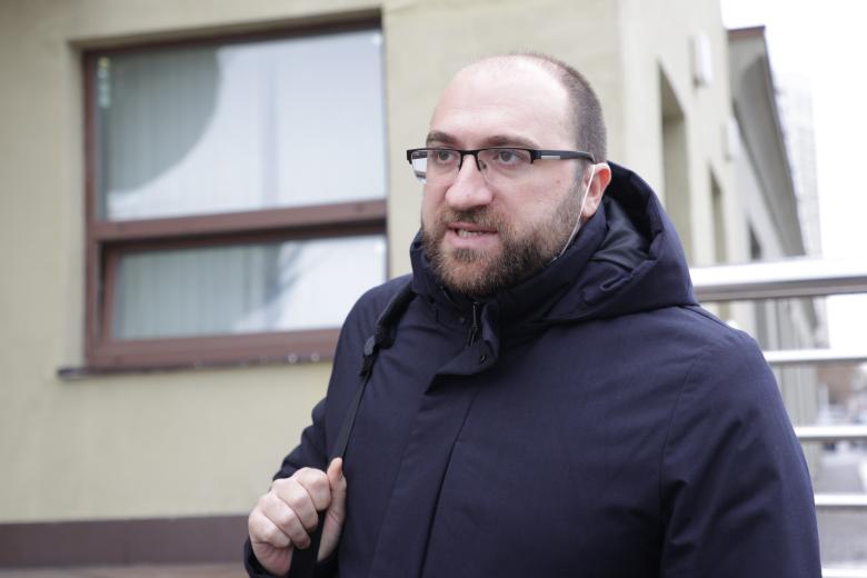 Адвокат Навального Никас Параскевов у Люблинского суда