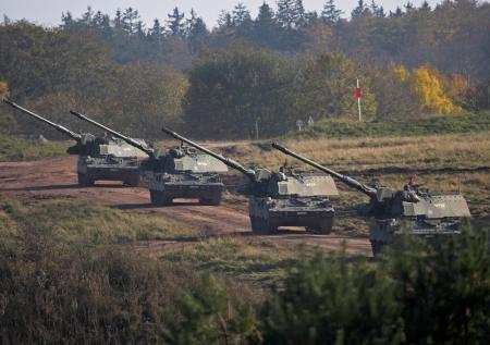 «Если только наколдуют»: в России усомнились в наличии сотни гаубиц у ФРГ