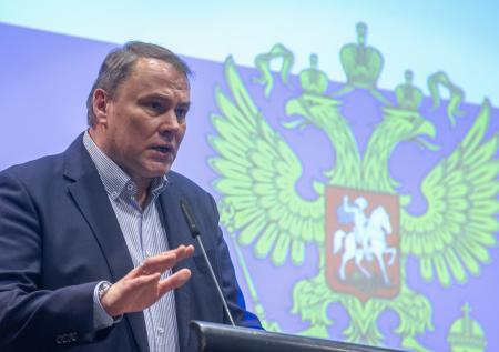 Петр Толстой заявил о готовности депутатов Госдумы пополнить войска России