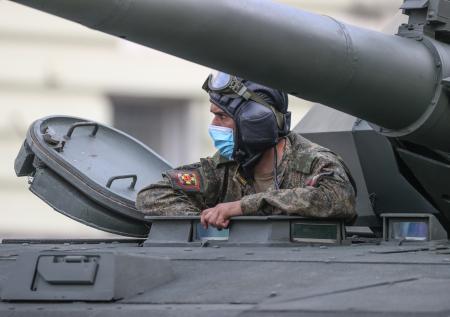 Госдума объяснила проведение военных сборов во время пандемии коронавируса
