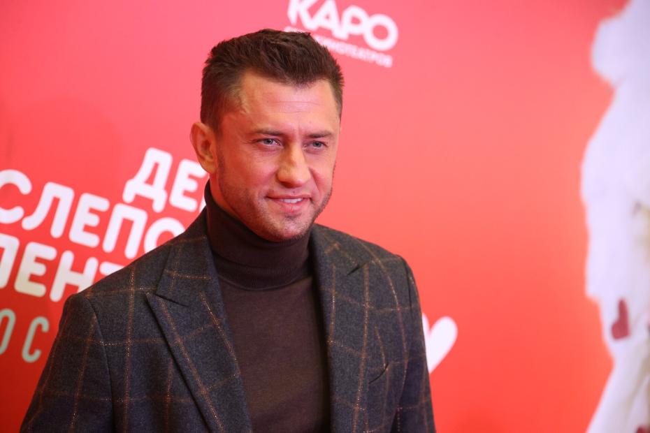 Актёр Павел Прилучный на премьере фильма режиссёра Александра Баршака «День слепого Валентина» в киноцентре «Октябрь» в Москве.