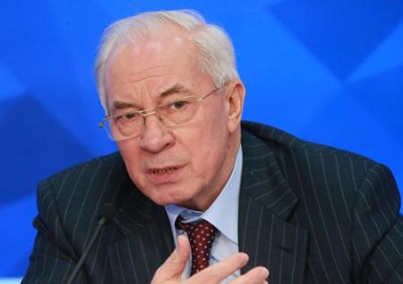 Суд Украины заочно арестовал экс-премьера Азарова по обвинению в госизмене
