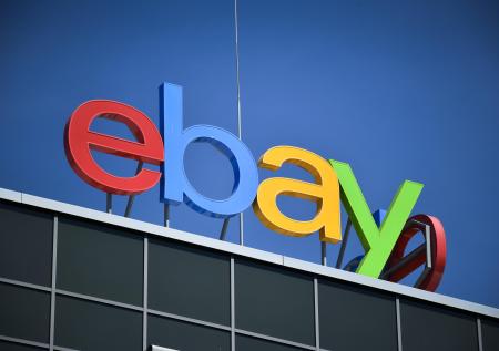 eBay приостановил продажи товаров продавцами из России