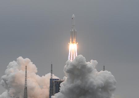 Обломки китайской ракеты-носителя утонули в Индийском океане