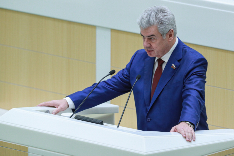 Виктор Бондарев