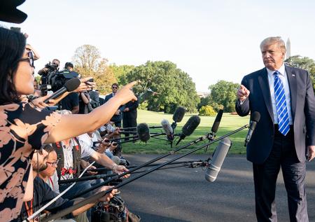 Трамп считает, что торговые переговоры США и Китая идут очень хорошо