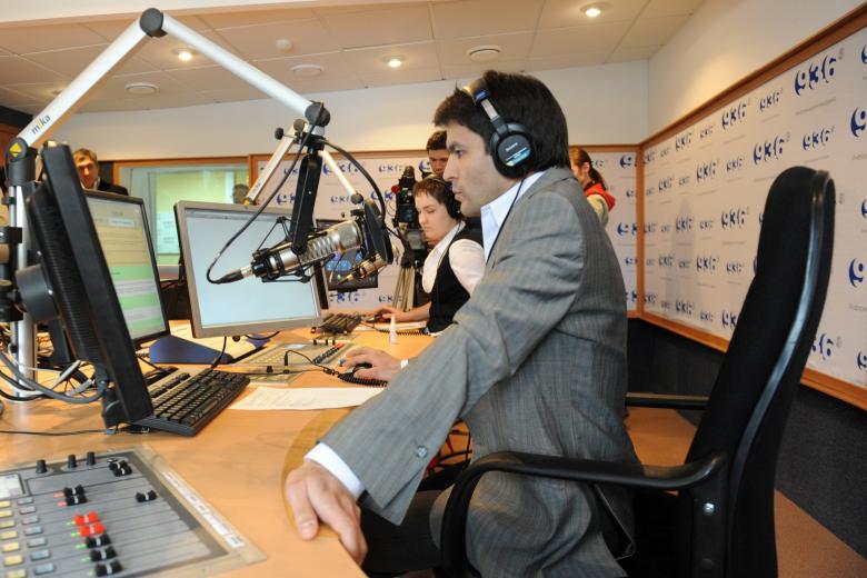 Работа в студии радиостанции «Коммерсант FM»