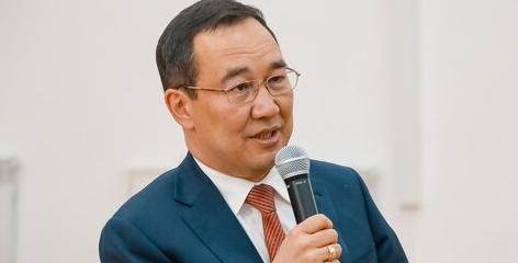Айсен Николаев