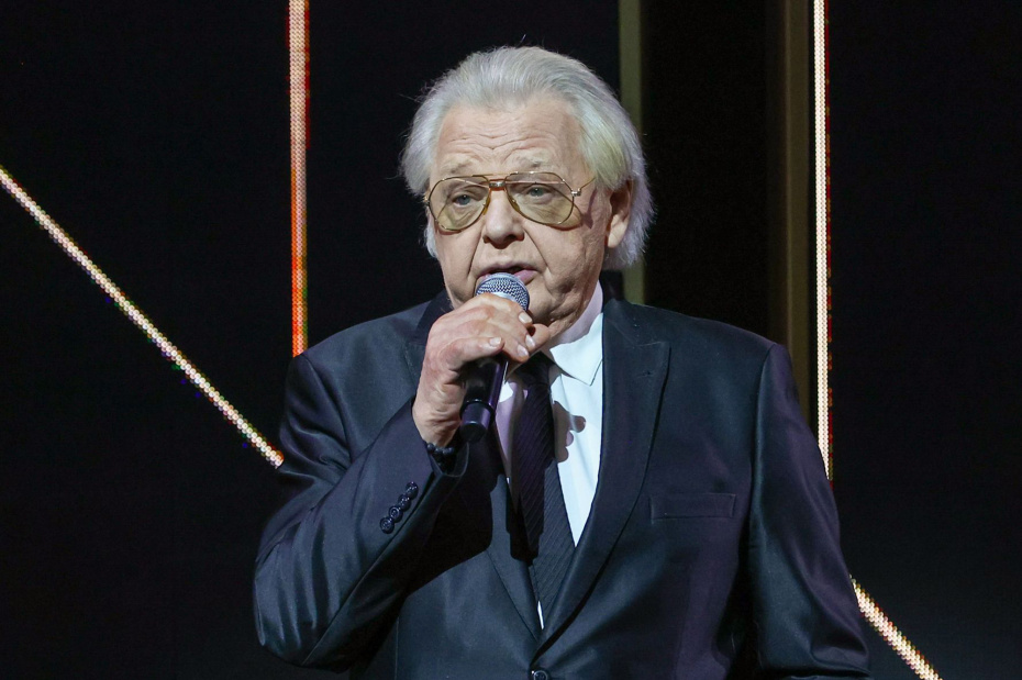 Юрий Антонов