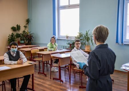 Школьники и студенты из ДНР, ЛНР и Украины будут учиться в России бесплатно