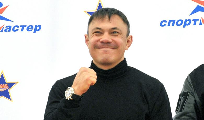 Боксер Константин Цзю 
