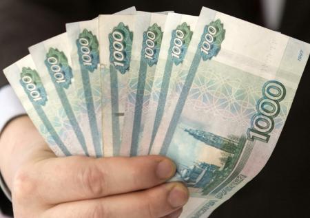 Больше трети россиян недовольны своей зарплатой