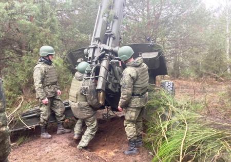 ВС России зачистили от ВСУ лесополосу и закрепились у села под Курском