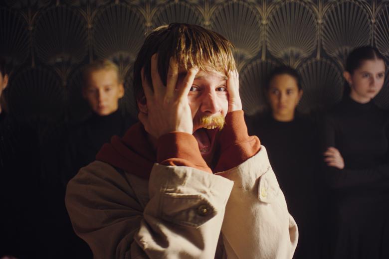 Кадр из сериала «Преступление и наказание», актер Иван Янковский