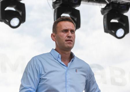 Адвокат Навального подтвердил федеральный розыск оппозиционера