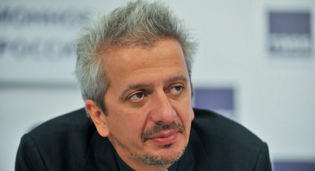 Богомолов заявил, что устал от вопросов об отъезде из России