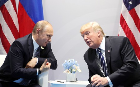 «Совместные военные базы»: сбежавший в США политик о планах Трампа и Путина