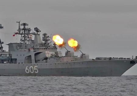 Россия и Китай проведут военные учения в Японском море