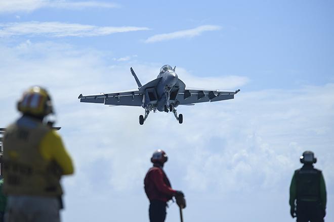 Истребитель F/A-18E/F Super Hornet