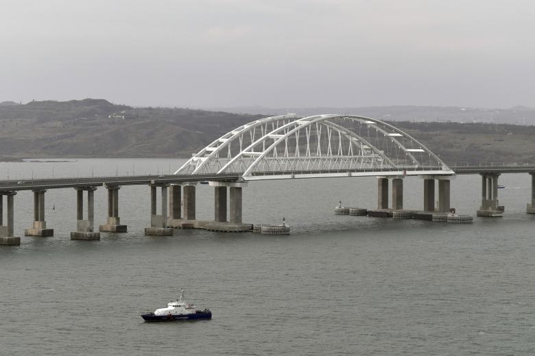 Крымский мост в Керчи