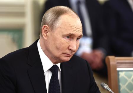 «Не имеют права отдавать приказы»: Путин назвал власти Украины узурпаторами