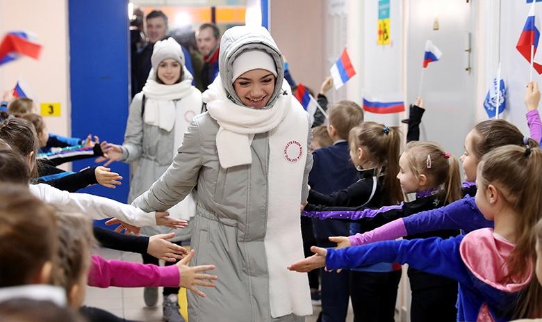 Торжественные проводы фигуристок Евгении Медведевой и Алины Загитовой на Олимпиаду-2018