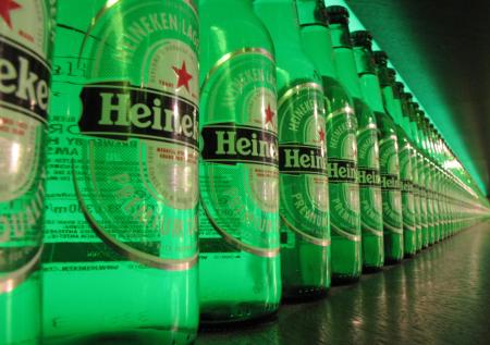 Экономист описал судьбу активов Heineken после ухода с российского рынка