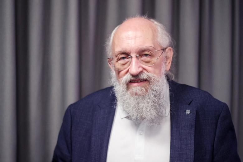 Анатолий Вассерман