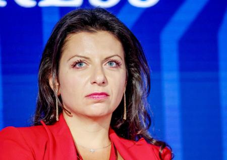 Симоньян заявила, что эфенди Пашинян просто подарил Карабах Азербайджану
