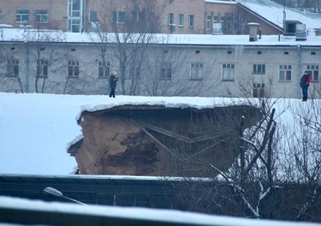 Подрядчик займётся укреплением канала имени Москвы