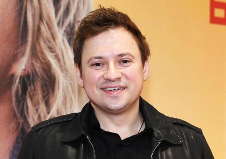 Отъезд из РФ, злость к мигрантам, рак: как живет актер Андрей Гайдулян