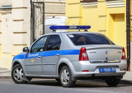 Мужчина избил школьников за громкую музыку в Санкт-Петербурге