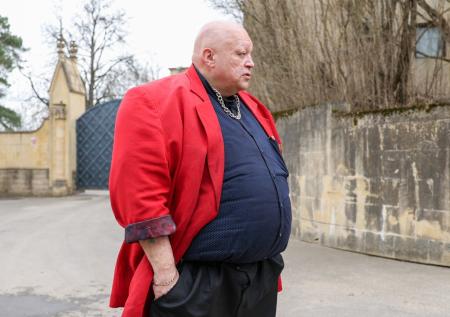 Барецкий пообещал снести бараки около замка Пугачевой в Грязи 