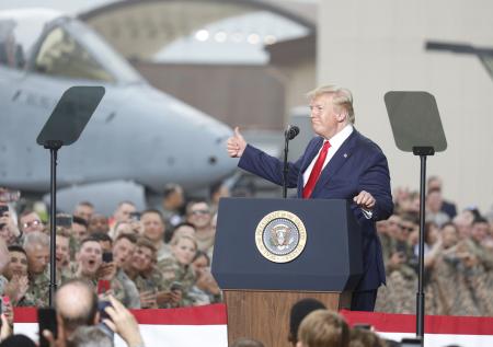 США шантажируют Украину заморозкой военной помощи
