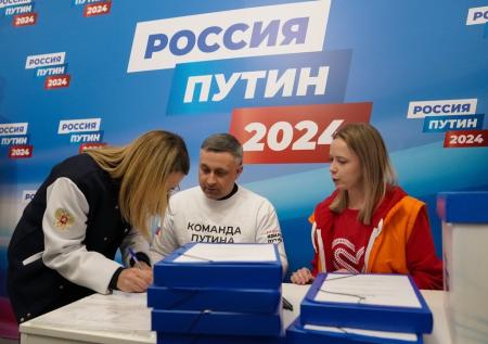 «Отдаю себе отчет»: Путин поблагодарил за работу свой предвыборный штаб