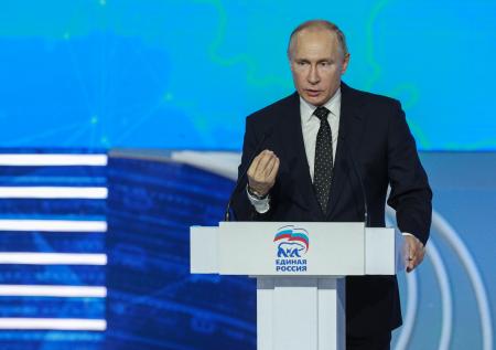 Путин потребовал провести выборы в Думу честно и открыто