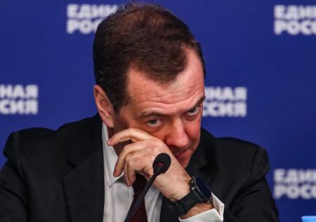 Медведев награждён орденом «За заслуги перед Отечеством» III степени