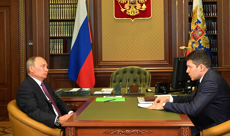 Президент РФ Владимир Путин и Антон Алиханов