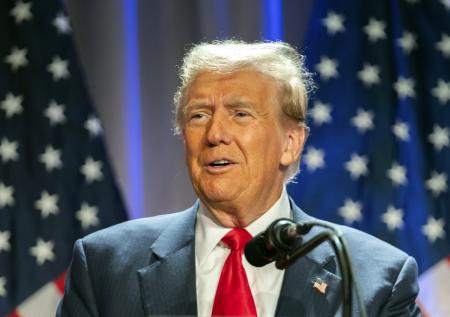 Экс-посол США раскрыл подвох в теплых словах Трампа о Путине
