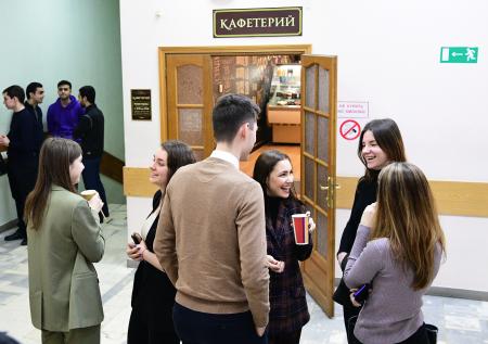Минобрнауки анонсировало возврат вузов к очному обучению