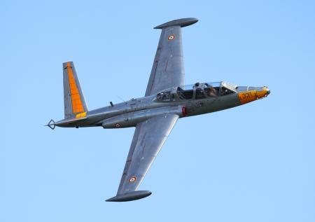 Самолет Fouga Magister разбился во время авиашоу во Франции