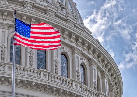 Список санкций США пополнили два россиянина