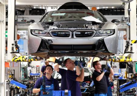 BMW остановит производство в случае эмбарго на российский газ