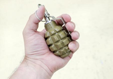 В Башкирии военнослужащий сбежал из части и угрожает взорвать гранату