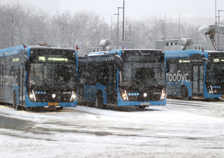 Автобусное сообщение ограничили в Южно-Сахалинске